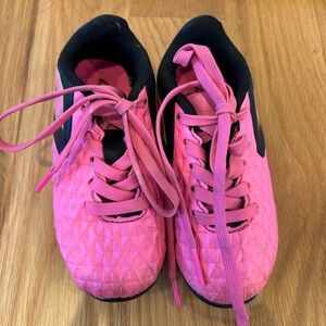 Girls Pink Cleats